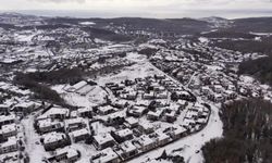 İstanbul - Sarıyer yeni yılın ilk gününde beyaza büründü / Havadan görüntüler
