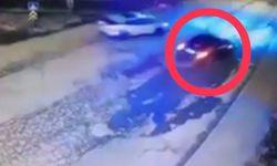 Kaçarken otomobil ile polis aracına çarptı; 3 yaralı