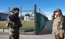 Kara Kuvvetleri Komutanı Orgeneral Tokel, sınırda birlikleri denetledi