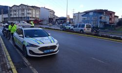 Kontrol noktasında kaçmaya çalışırken motosikletiyle polise çarptı