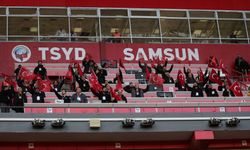 TSYD Samsun Şubesi'nden Türk Bayraklı anlamlı mesaj