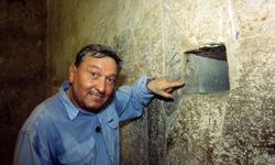 Yazar Erich von Daniken yaşamını yitirdi