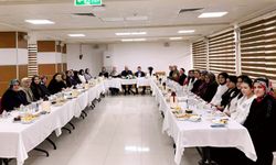 AK  PARTİ İLÇE BAŞKANLIĞI KADIN KOLLARI KAHVALTIDA BULUŞTU