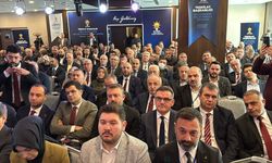 AK Parti'li Büyükgümüş: Özgür Özel bir gün davanın savcısı, bir gün avukatı oluyor