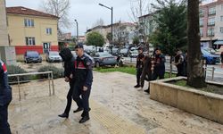 Bağ evinden tarım aletleri çalındı; 6 gözaltı