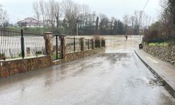 Bartın Irmağı'nda su seviyesi 3 metre yükseldi