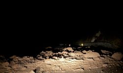 Bolu'da yağmur heyelana neden oldu, ilçe yolu ulaşıma kapandı