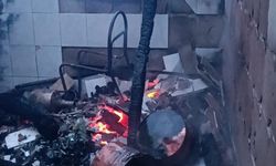 Köy muhtarının evi yandı