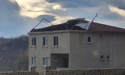 Ordu'nun yüksek kesimlerinde fırtına; 11 evin çatısı uçtu