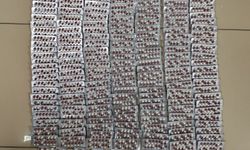 Polis ticari araçta 2 bin 684 adet sentetik ecza maddesi ele geçirdi