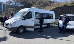 Taraftar grubunu taşıyan minibüs kaza yaptı