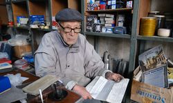 90 yaşındaki Anadol ustası, araçları yeniden trafiğe çıkarıyor