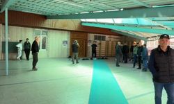 Cuma namazı sırasında rahatsızlanıp öldü