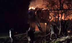 İki katlı ahşap evde yangın