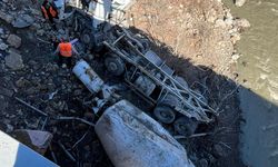 Kastamonu'da beton mikseri çaya düştü: 1 yaralı
