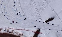 Kış Triatlonu'nda karla kaplı bölgede zorlu mücadele