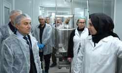 Rektör Yılmaz, Süt İşletme Tesisleri'nde incelemelerde bulundu