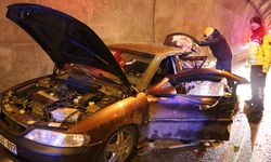 Bolu Dağı Tüneli'nde TIR ile otomobil çarptı: 5 yaralı