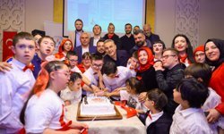 Down Sendromlu çocukların 23 Nisan kutlaması