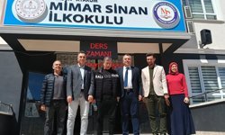 Eski milli futbolcu Tanju Çolak, Samsun'da öğrencilerle buluştu