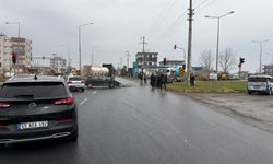 Kırmızı ışıkta kaza; 2 yaralı