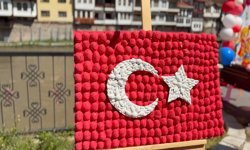 Miniklerden geri dönüşüm malzemeleriyle 23 Nisan sergisi