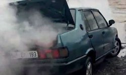 Ordu'da park halindeki otomobilde yangın