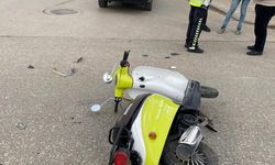Otomobil ile motosiklet çarpıştı: 4 yaralı