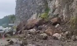 Artvin'de heyelan; yol ulaşım kapandı