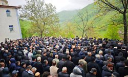 Aynı gün hayatını kaybeden anne ve oğlu toprağa verildi
