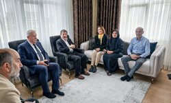 Samsun Valisi Tavlı'dan şehit annesine Anneler Günü ziyareti