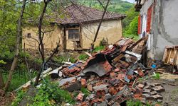 Tokat'ta sağanak sonrası heyelan: 2 ev tahliye edildi