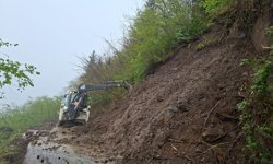 Trabzon'da heyelanın kapattığı yollar yeniden ulaşıma açıldı