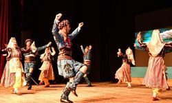 Çorum'da öğretmenlerden kültür ve sanat gecesi