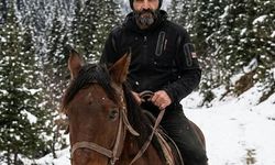 Dereye düşen kamyonette kaybolan babanın gömleğine ulaşıldı