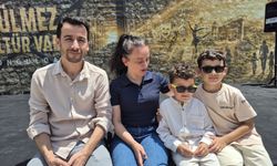Lösemiyi yenen Ediz Asil için gökyüzüne balonlar bırakıldı