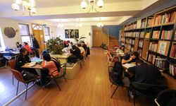 Rasathane kitap kafeye yoğun ilgi
