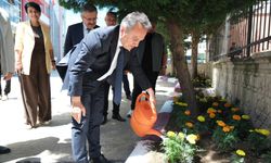Rektör Yılmaz, peyzaj çalışmalarını inceledi