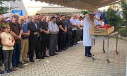Rize'deki kazada hayatını kaybeden arkadaşlardan 2'si toprağa verildi