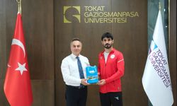TOGÜ'nün şampiyon sporcularından Rektör Yılmaz'a ziyaret