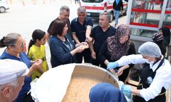 Tokat Belediyesi'nden vatandaşlara aşure ikramı