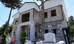 Tokat'ta tarihi belediye binasına özel sistemle güçlendirme