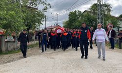 Yaşamını yitiren AFAD personelinin cenaze namazını babası kıldırdı