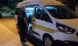 Çorum'da motosikletle gelen 2 kişi emlak ofisine tüfekle ateş edip kaçtı