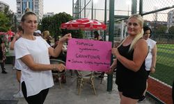 Kadınlar halı sahada, erkekler evde çocuklarla
