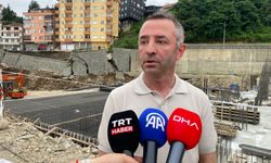 Rize'de yurt inşaatının kazısında istinat duvarı ve yol çöktü: 3 bina tahliye edildi