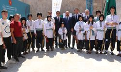 Bilal Erdoğan: Malazgirt ve Çanakkale gelecek bin yılımızın çözümlerini de önümüze koyuyor