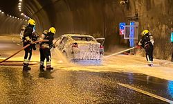 Bolu Dağı Tüneli'nde alev alan otomobil yandı