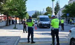 Bolu'da trafik denetimlerinde 1418 sürücüye ceza