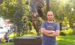 Fındık yüklü TIR'ın çarptığı otomobilin sürücüsü öldü